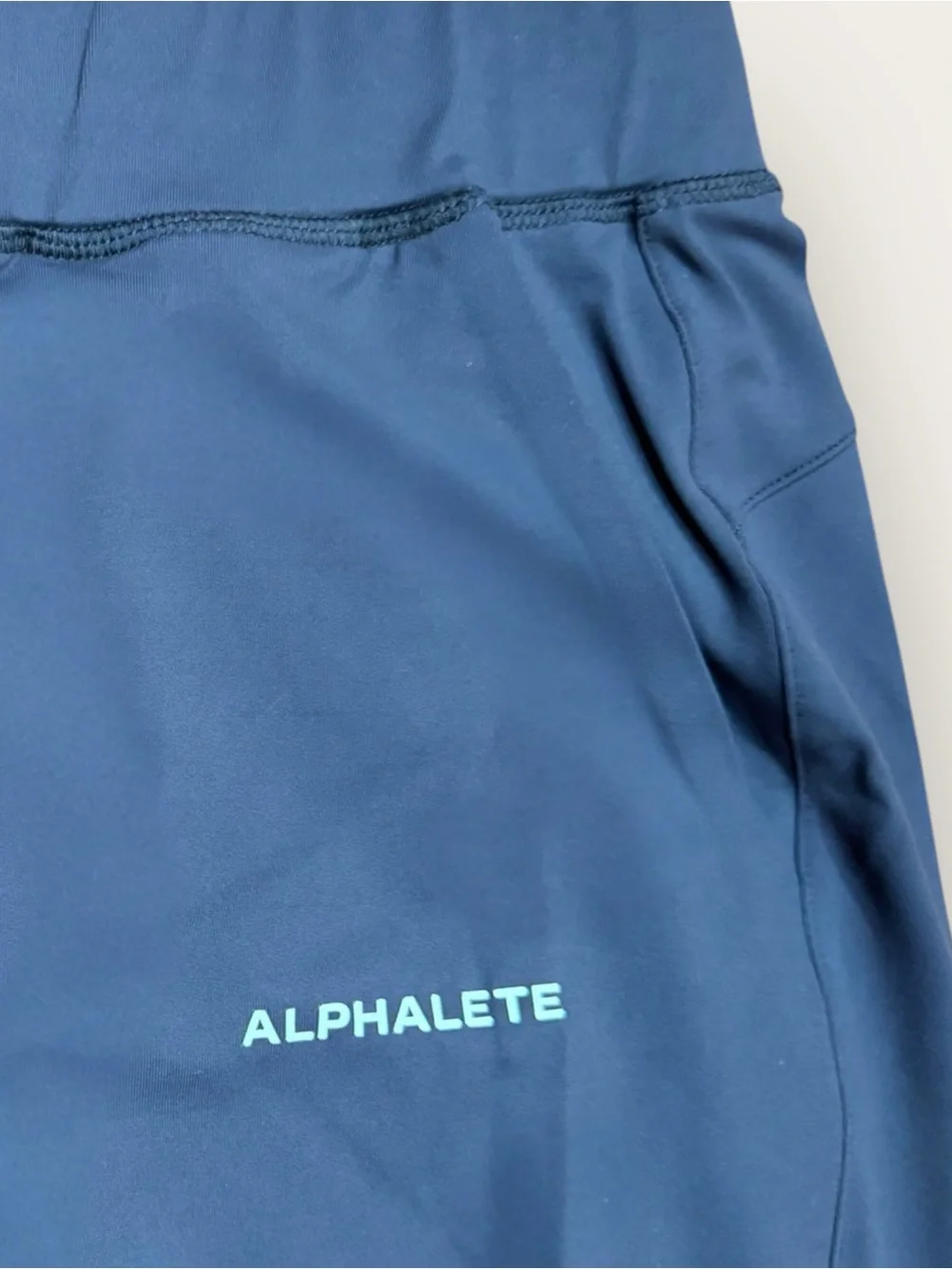 Alphalete Men's Dark Gray Jogger Pants Large